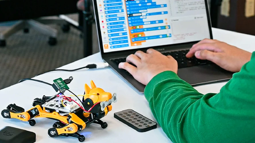 Kid coding with educational robot - Coding Robots for Kids – Top 5 Picks for Educational Robots – Petoi